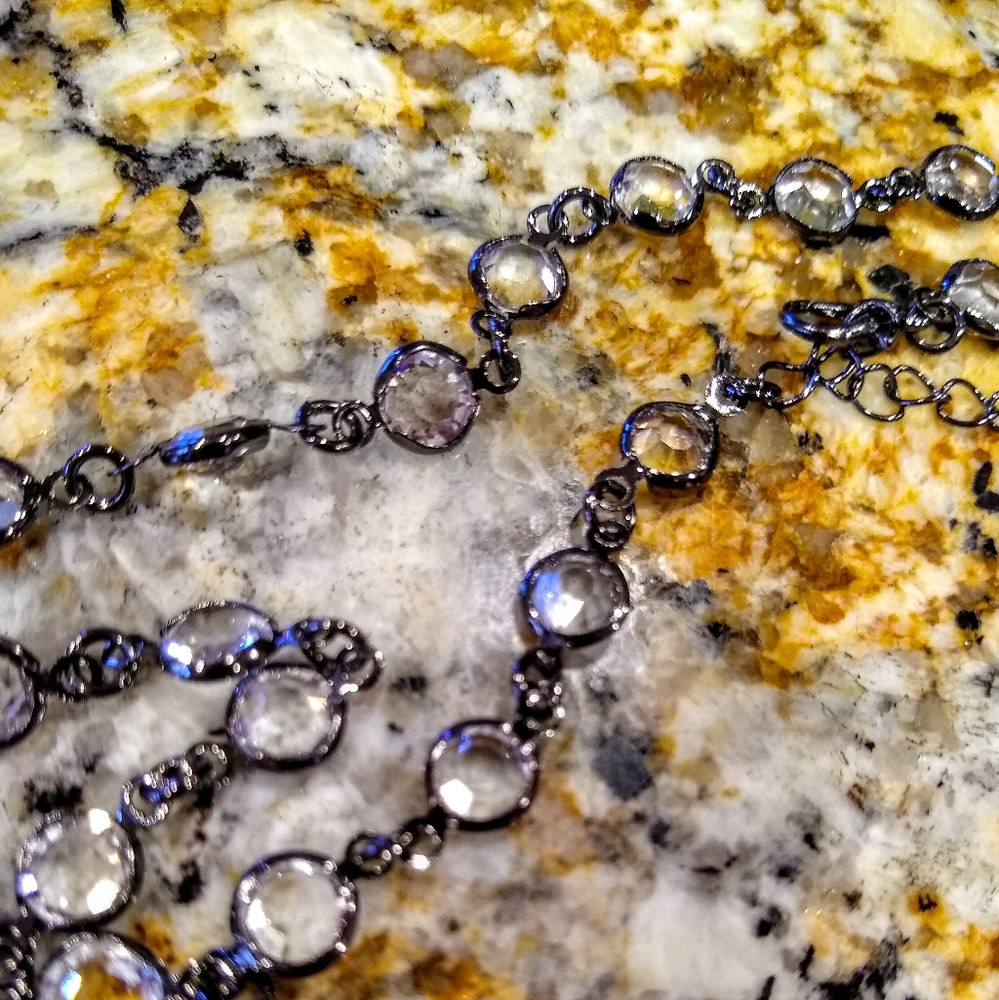 ✝️💕 Crystal cross necklace - Picture 5 of 7